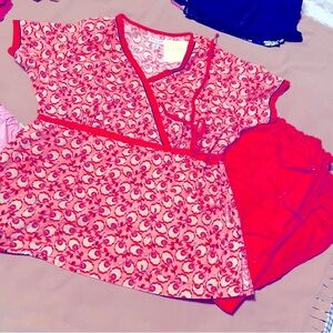 Koi Nursing Scrub Set, Top and Pants SZ 3X / 2X — please READ